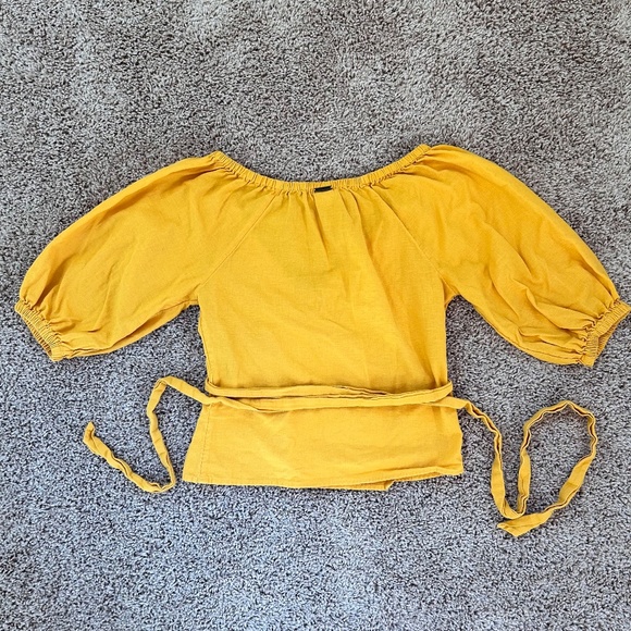 Billabong Women Yellow Wrap Top - Picture 5 of 8